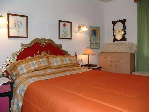Guest house Hostal Carmen Pepi Tossa de Mar Spain